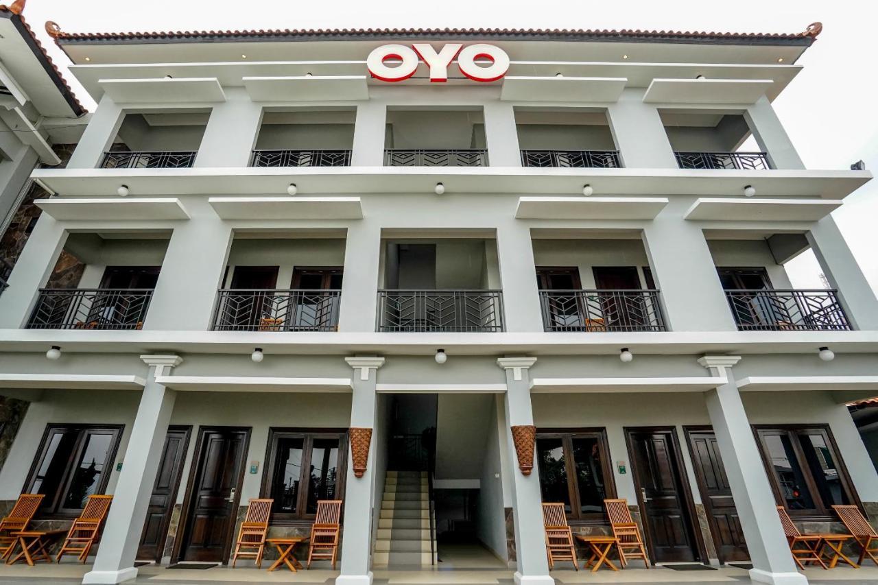 Avila Ketapan Rame Hotel Prigen Exterior photo